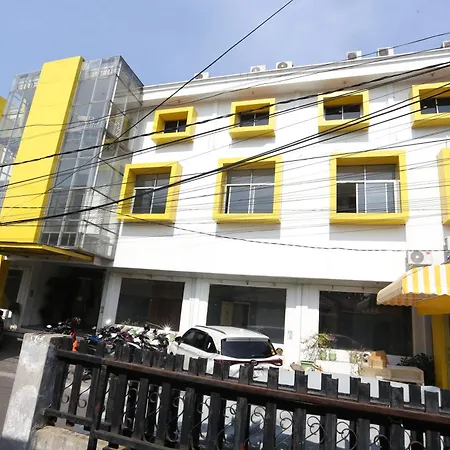 ホテル Dancenter Tanah Abang Near Pasar Tanah Abang